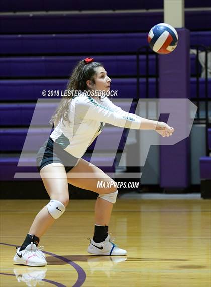 Thumbnail 1 in Marion vs. Johnson City (UIL 3A Bi-District) photogallery.