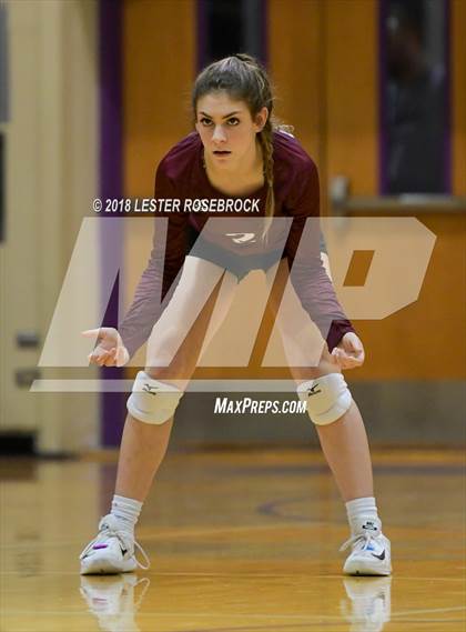 Thumbnail 1 in Marion vs. Johnson City (UIL 3A Bi-District) photogallery.