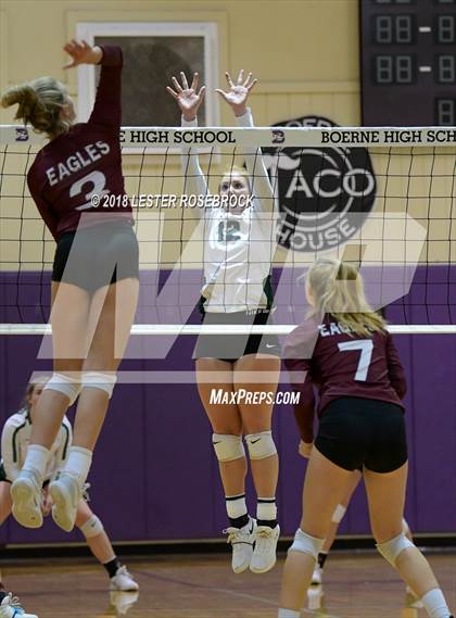 Thumbnail 3 in Marion vs. Johnson City (UIL 3A Bi-District) photogallery.