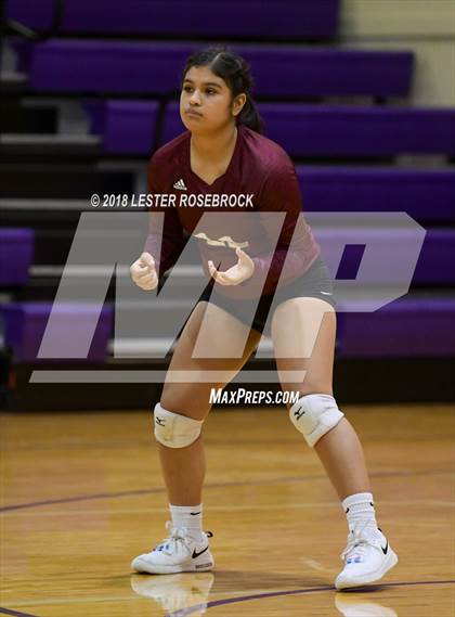 Thumbnail 3 in Marion vs. Johnson City (UIL 3A Bi-District) photogallery.