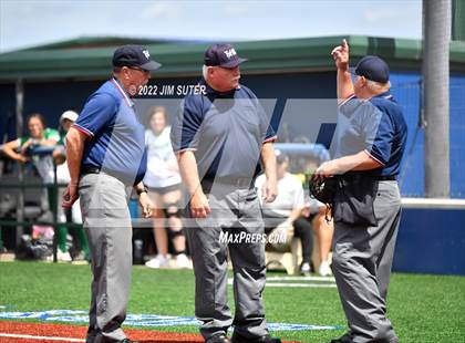 Thumbnail 3 in Brenham vs A&M Consolidated photogallery.