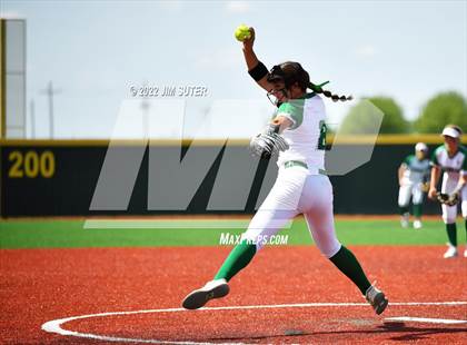 Thumbnail 2 in Brenham vs A&M Consolidated photogallery.