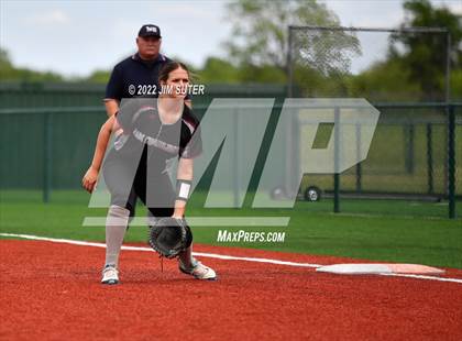 Thumbnail 3 in Brenham vs A&M Consolidated photogallery.