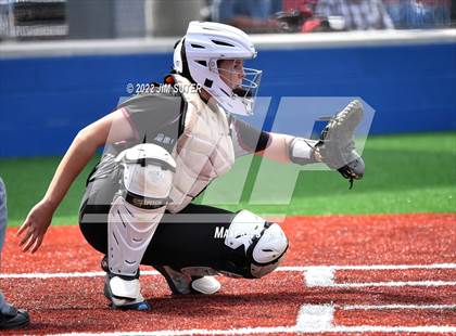 Thumbnail 2 in Brenham vs A&M Consolidated photogallery.