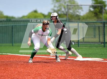 Thumbnail 1 in Brenham vs A&M Consolidated photogallery.