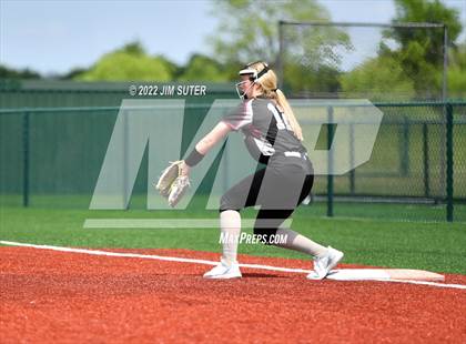 Thumbnail 3 in Brenham vs A&M Consolidated photogallery.