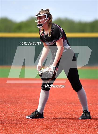 Thumbnail 2 in Brenham vs A&M Consolidated photogallery.