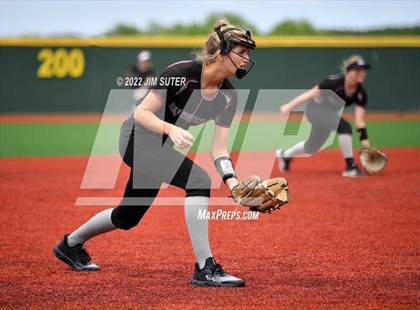 Thumbnail 1 in Brenham vs A&M Consolidated photogallery.