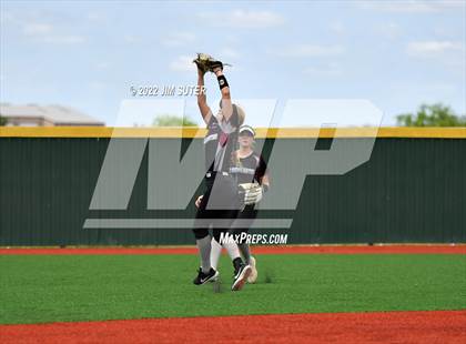 Thumbnail 3 in Brenham vs A&M Consolidated photogallery.