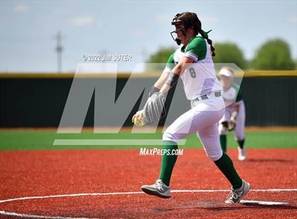 Thumbnail 2 in Brenham vs A&M Consolidated photogallery.