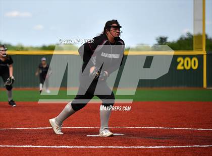 Thumbnail 2 in Brenham vs A&M Consolidated photogallery.
