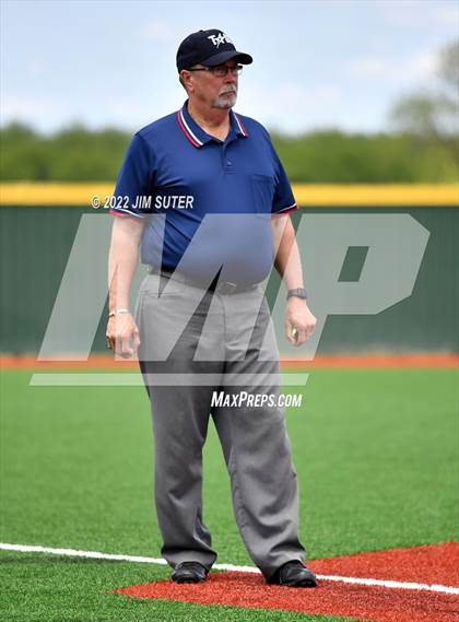 Thumbnail 1 in Brenham vs A&M Consolidated photogallery.