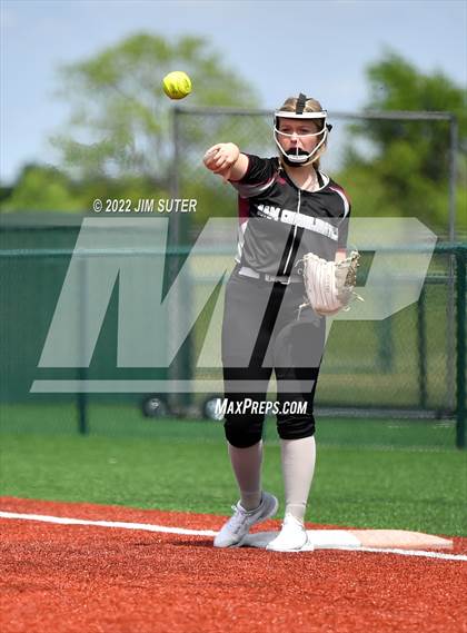 Thumbnail 2 in Brenham vs A&M Consolidated photogallery.