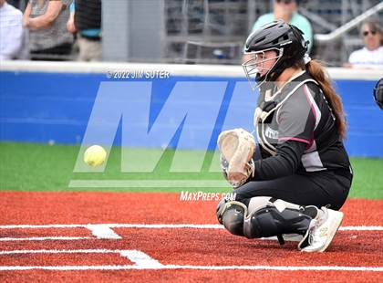 Thumbnail 3 in Brenham vs A&M Consolidated photogallery.