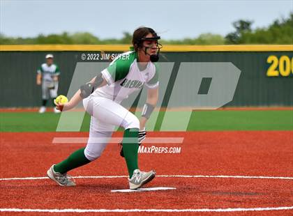 Thumbnail 3 in Brenham vs A&M Consolidated photogallery.