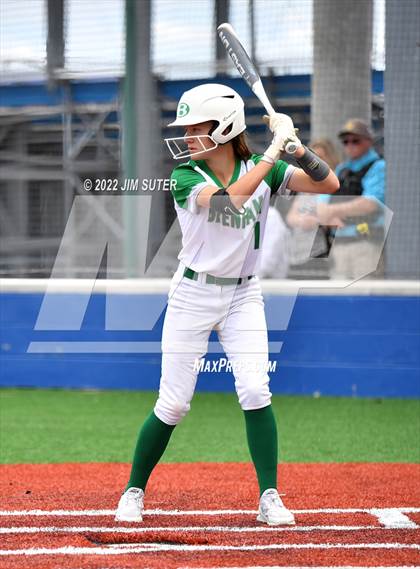 Thumbnail 1 in Brenham vs A&M Consolidated photogallery.