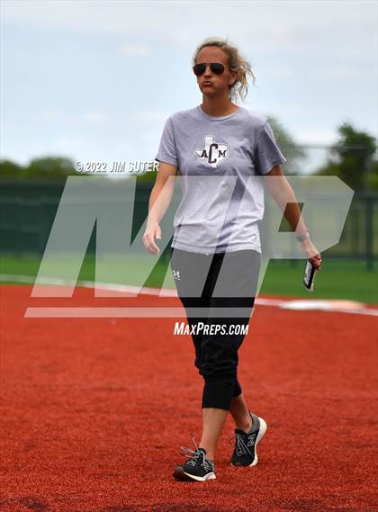 Thumbnail 1 in Brenham vs A&M Consolidated photogallery.