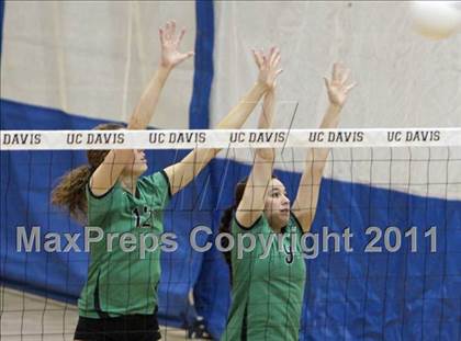 Thumbnail 1 in St. Francis vs St. Mary's (CIF SJS D1 Final) photogallery.