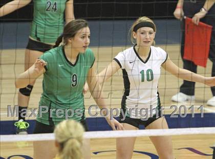 Thumbnail 1 in St. Francis vs St. Mary's (CIF SJS D1 Final) photogallery.
