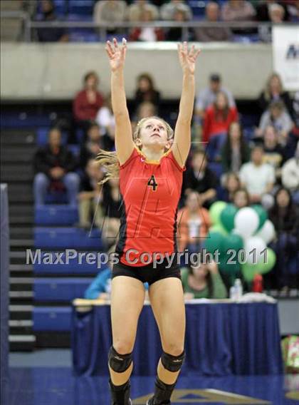 Thumbnail 3 in St. Francis vs St. Mary's (CIF SJS D1 Final) photogallery.