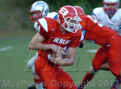 Thumbnail 3 in Tolland @ Berlin photogallery.