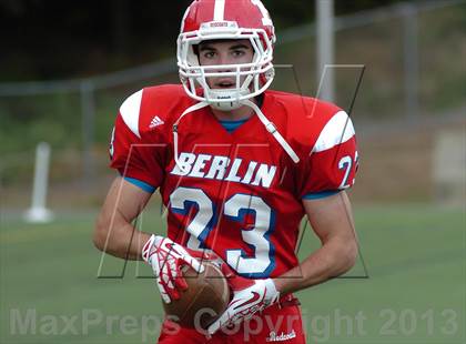 Thumbnail 2 in Tolland @ Berlin photogallery.