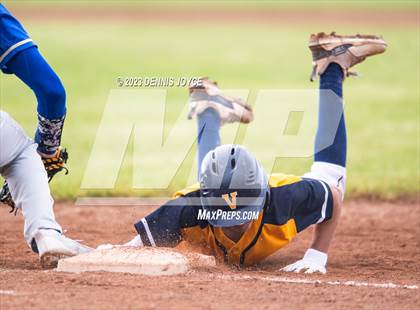 Thumbnail 1 in Webster Schroeder @ Victor (NYSPHSAA Section V Class A Semifinals) photogallery.