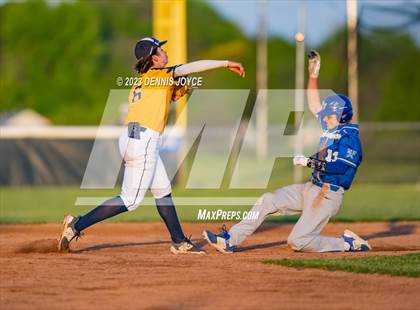 Thumbnail 1 in Webster Schroeder @ Victor (NYSPHSAA Section V Class A Semifinals) photogallery.