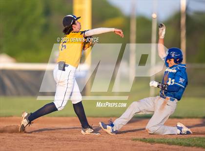 Thumbnail 2 in Webster Schroeder @ Victor (NYSPHSAA Section V Class A Semifinals) photogallery.