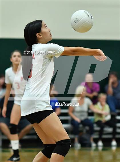 Thumbnail 2 in Ayala @ Bonita photogallery.