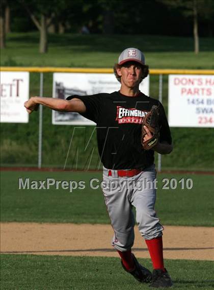 Thumbnail 1 in Effingham vs. Triad (Sectional Playoffs) photogallery.
