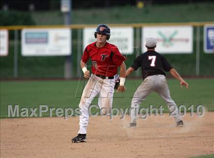 Thumbnail 2 in Effingham vs. Triad (Sectional Playoffs) photogallery.
