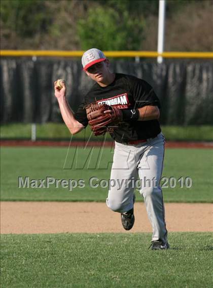 Thumbnail 1 in Effingham vs. Triad (Sectional Playoffs) photogallery.