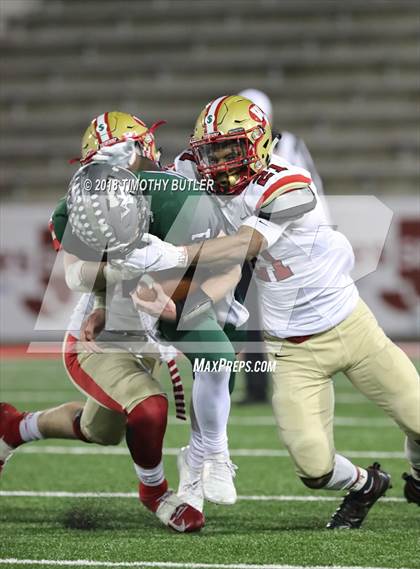 Thumbnail 2 in Westhampton Beach vs. Half Hollow Hills West (Section 11 D3 Suffolk Final) photogallery.
