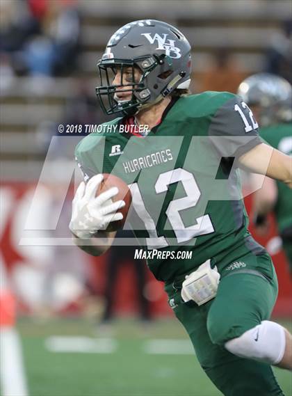 Thumbnail 2 in Westhampton Beach vs. Half Hollow Hills West (Section 11 D3 Suffolk Final) photogallery.