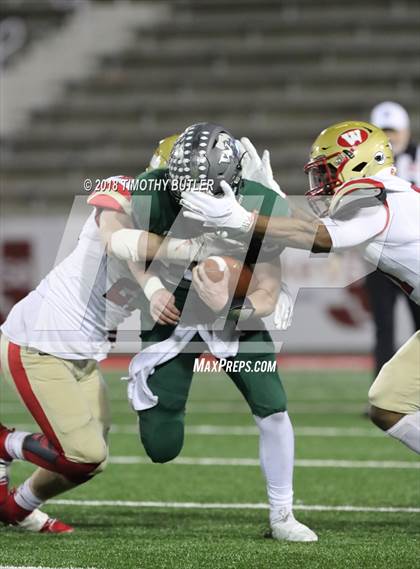 Thumbnail 1 in Westhampton Beach vs. Half Hollow Hills West (Section 11 D3 Suffolk Final) photogallery.