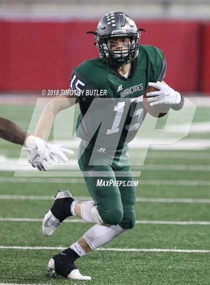 Thumbnail 3 in Westhampton Beach vs. Half Hollow Hills West (Section 11 D3 Suffolk Final) photogallery.