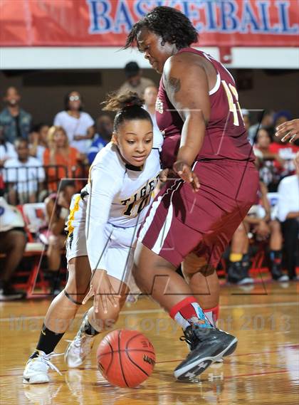 Thumbnail 3 in Chapel Hill vs. Harding University (NCHSAA 3A Final) photogallery.