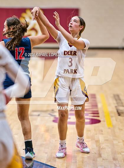 Thumbnail 2 in Deer Park vs. Dawson (McDonald's Texas Invitational) photogallery.