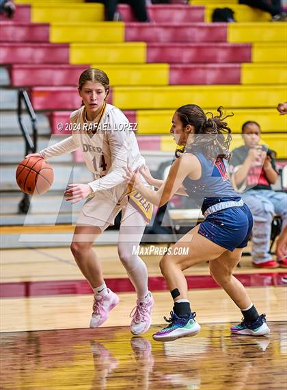 Thumbnail 1 in Deer Park vs. Dawson (McDonald's Texas Invitational) photogallery.