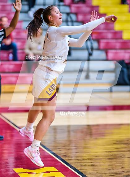 Thumbnail 3 in Deer Park vs. Dawson (McDonald's Texas Invitational) photogallery.