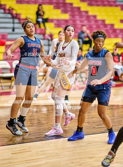 Thumbnail 2 in Deer Park vs. Dawson (McDonald's Texas Invitational) photogallery.