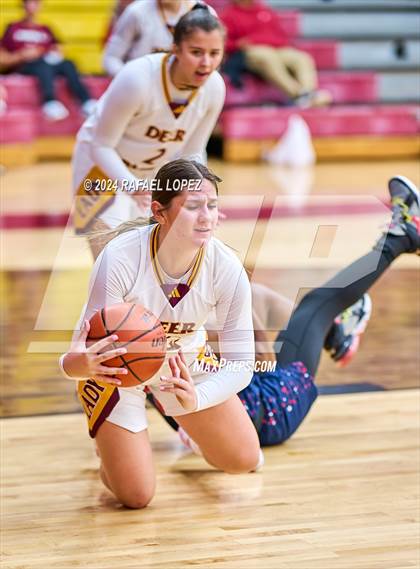 Thumbnail 2 in Deer Park vs. Dawson (McDonald's Texas Invitational) photogallery.