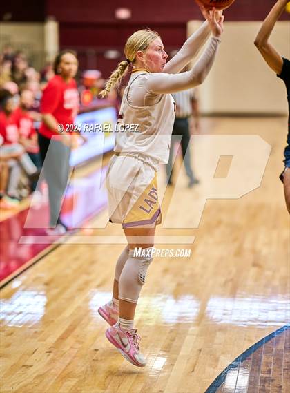 Thumbnail 3 in Deer Park vs. Dawson (McDonald's Texas Invitational) photogallery.