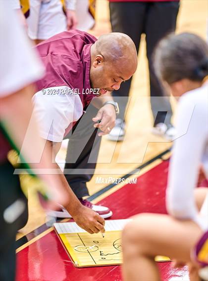Thumbnail 1 in Deer Park vs. Dawson (McDonald's Texas Invitational) photogallery.