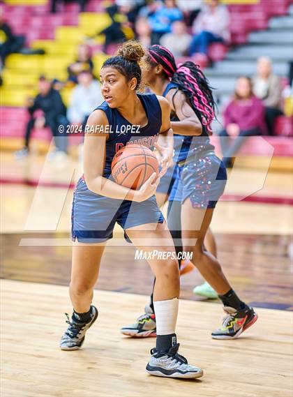 Thumbnail 3 in Deer Park vs. Dawson (McDonald's Texas Invitational) photogallery.