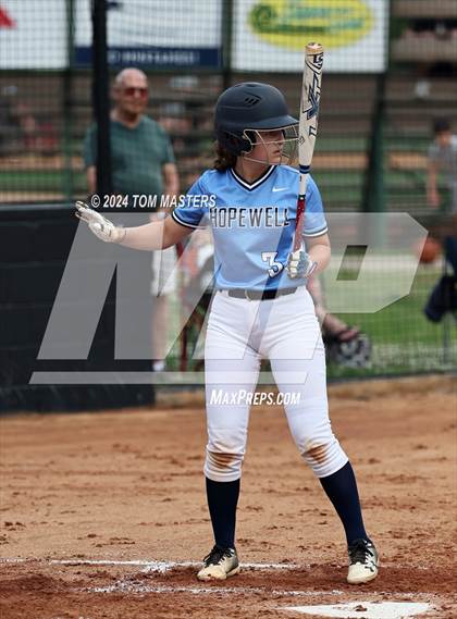 Thumbnail 3 in Hopewell @ Myers Park (NCHSAA 4A Round 1) photogallery.