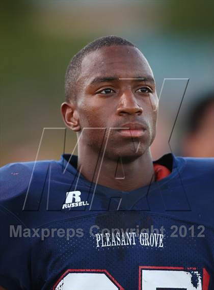 Thumbnail 3 in Pleasant Grove vs. Nevada Union photogallery.