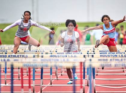 Thumbnail 1 in JV: Dave Bethany Relays (100M Hurdles) photogallery.
