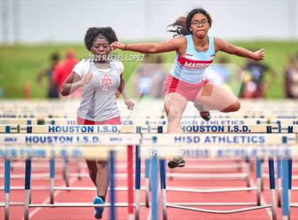 Thumbnail 1 in JV: Dave Bethany Relays (100M Hurdles) photogallery.